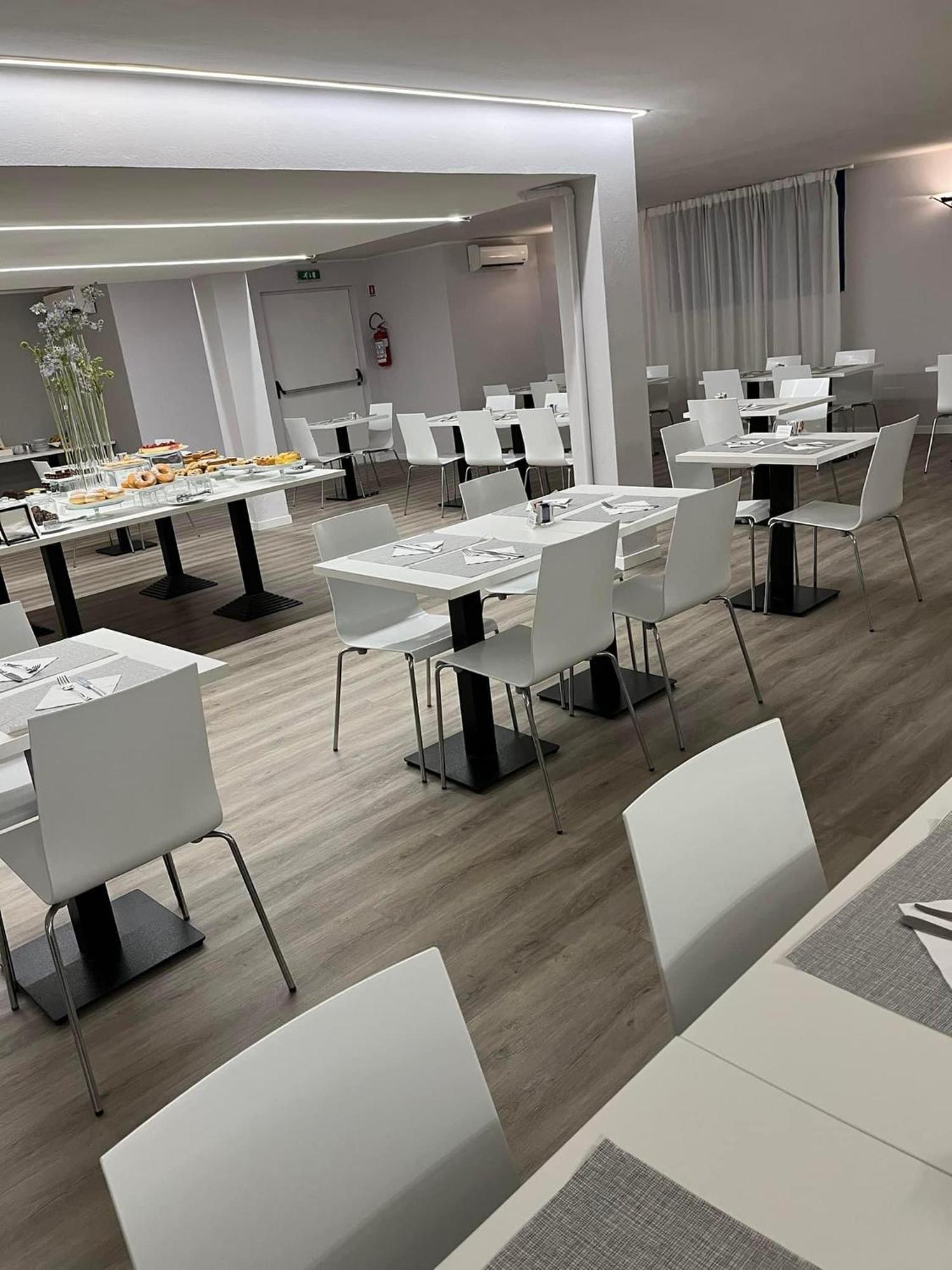 Park Hotel Residence クレーマ エクステリア 写真
